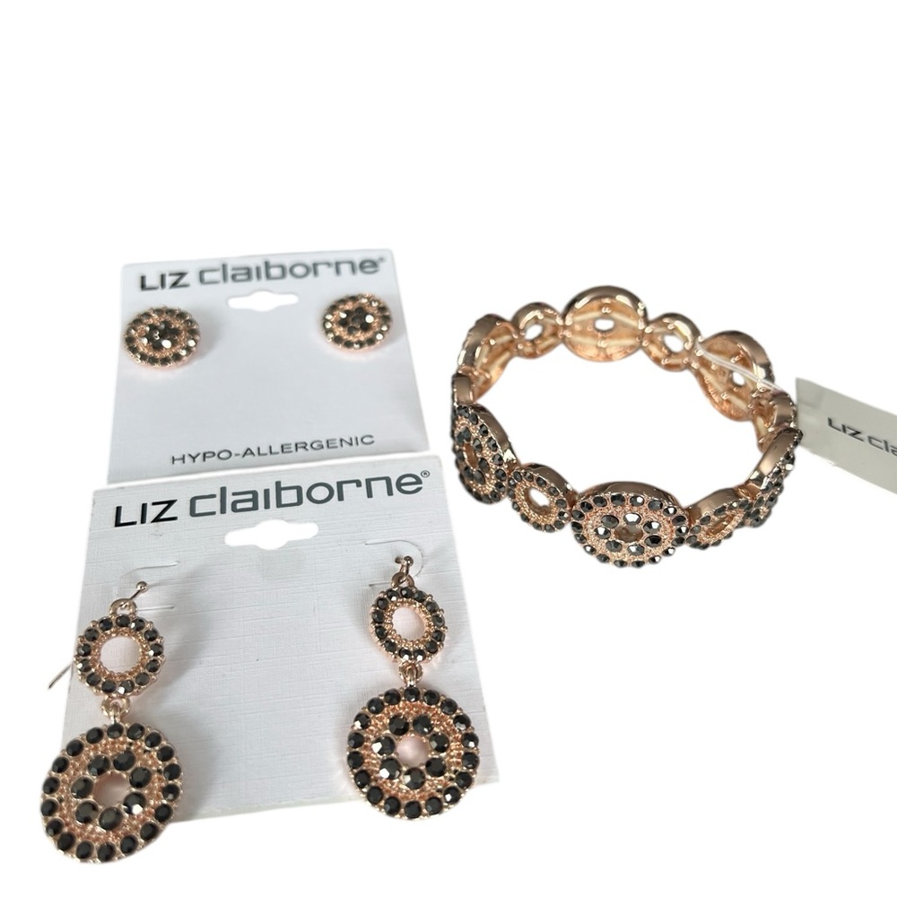 Liz Claiborne NWT Women’s 3pc Set Gold and Black Stretchy Bracelet & Earrings - Picture 2 of 5
